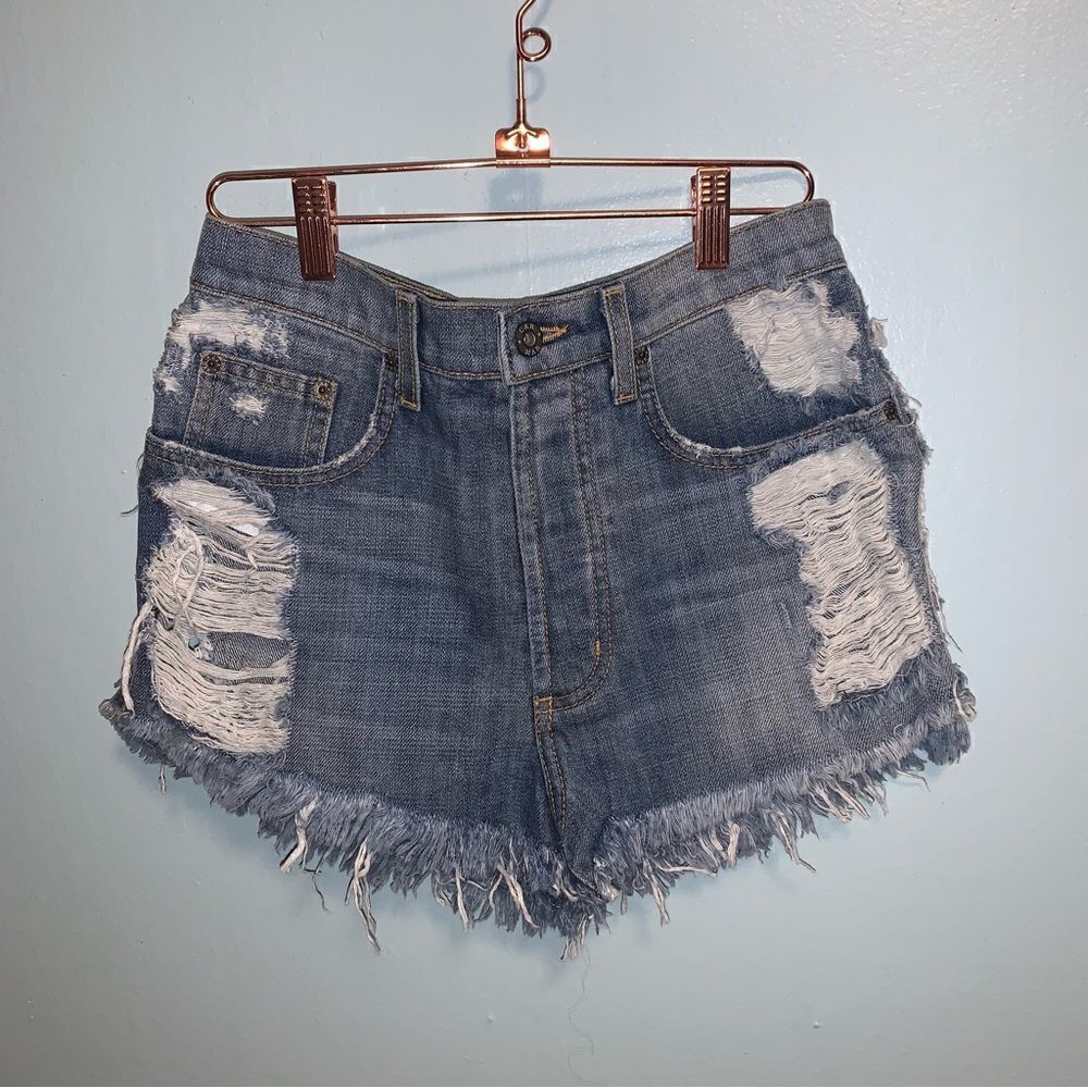 CARMAR Distressed High Waisted Shorts size 26
